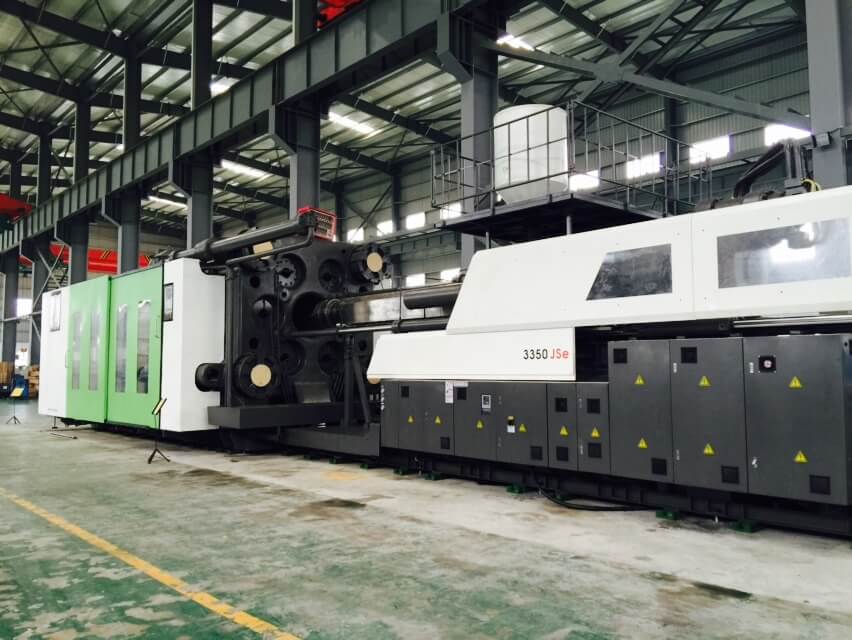 Variable Injection Moulding Machine