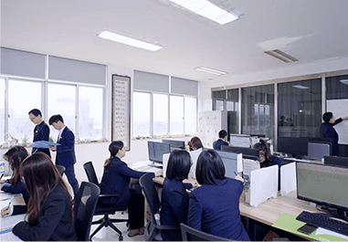 DKM-SERVICE for injection molding line