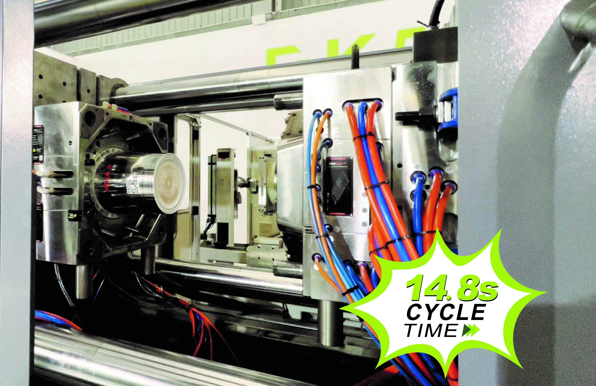 Paint bucket IML prodution line 14.8s